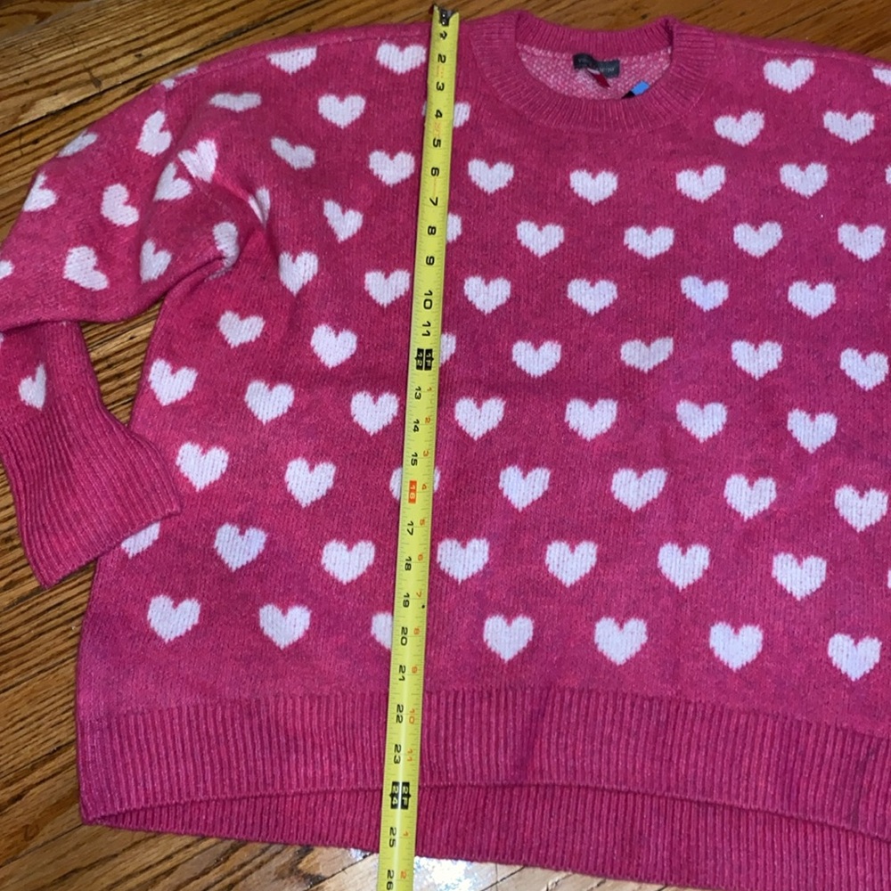Vince Camuto Fuchsia and White Heart Sweater - Picture 7 of 8